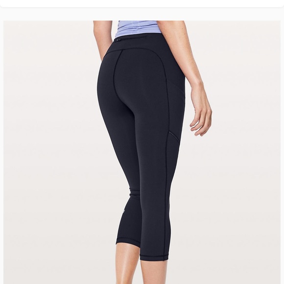 Lululemon Speed Up Crop NWOT - Picture 2 of 3